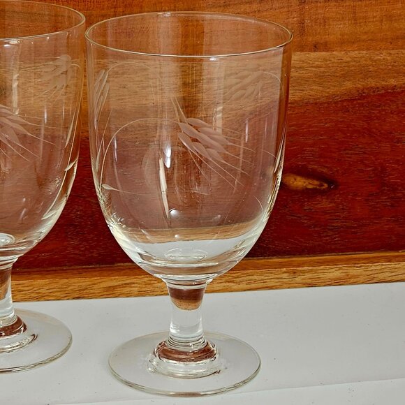 2 Sasaki Wheat Water Ice Tea Glasses etched crystal 5.25" smooth stem 1950s vtg - Picture 3 of 7